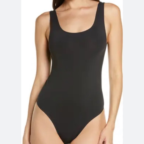 NWOT SKIMS seamless bodysuit - Picture 2 of 5